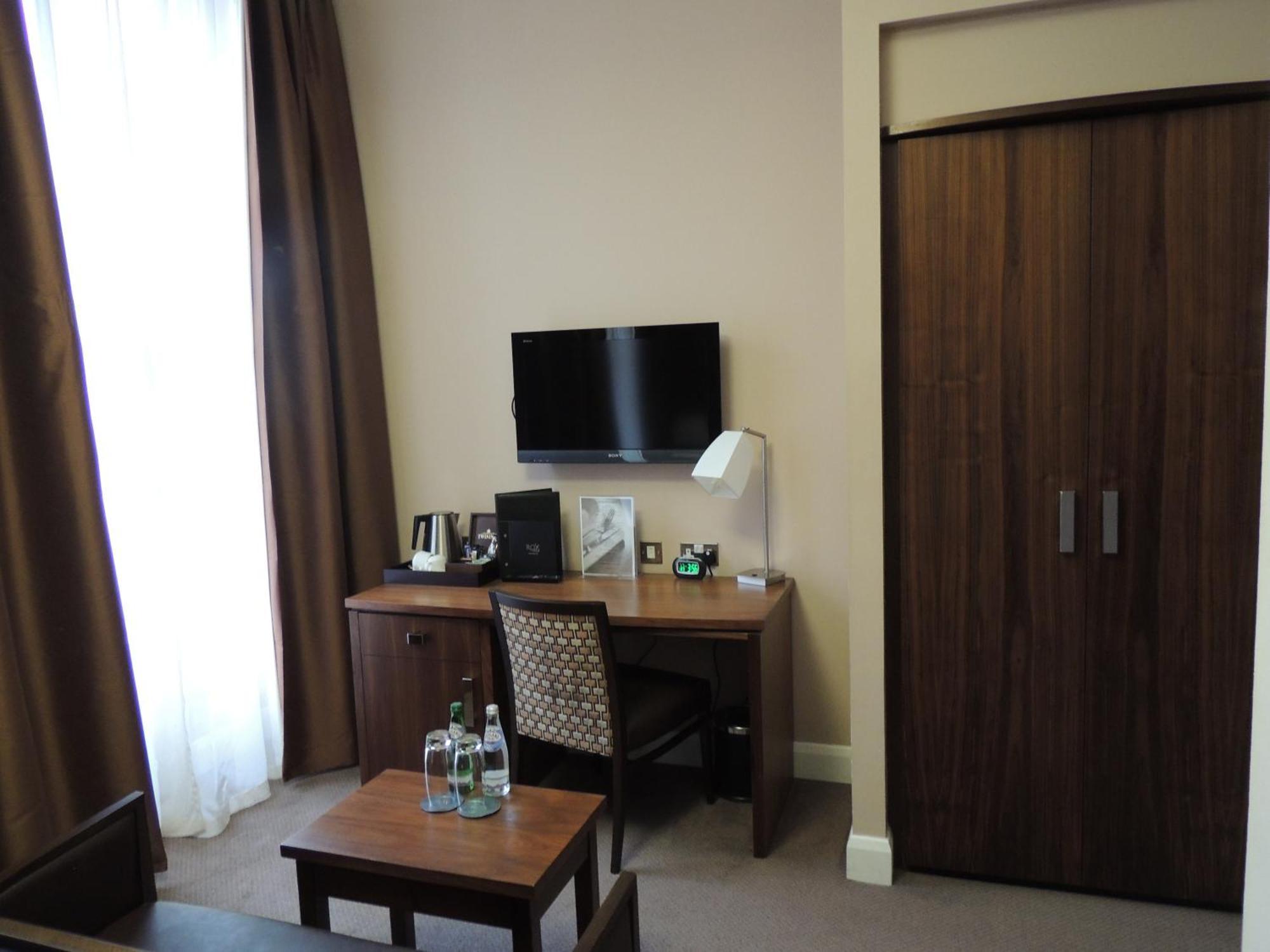 Rox Hotel Aberdeen By Compass Hospitality Exterior photo